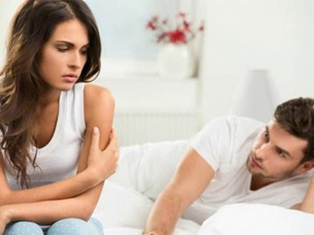 Tránh ngay những thứ này nếu bạn không muốn giết chết ham muốn trên giường