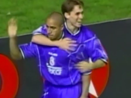 Ký ức 19 năm: Siêu phẩm từ góc ...0,8 độ của huyền thoại Roberto Carlos