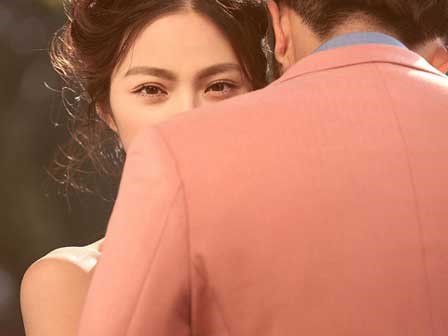 Vợ đẹp như tiên mà tôi lại chán chẳng buồn nhìn