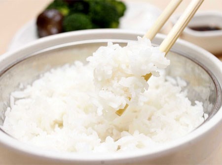 Tôi đã vắt thứ này vào nồi cơm, đến mẹ chồng cũng phải khen tôi nức mũi