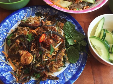 Ai mê miến lươn mà không đến 6 quán này thì