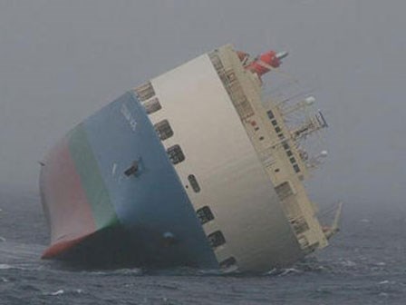 Một anh chàng dùng iPad làm định vị để lái tàu biển dài 15 mét, đang lái thì mất WiFi, tàu chìm