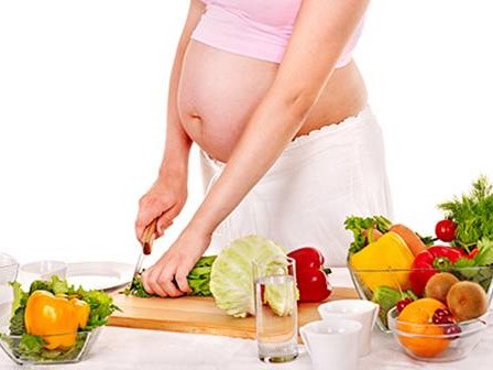 Mang bầu, mẹ chỉ cần ăn những thực phẩm này là đủ chất rồi!
