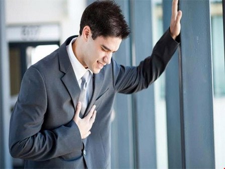 Lên cơn đau tim mà chỉ có một mình, phải làm sao?