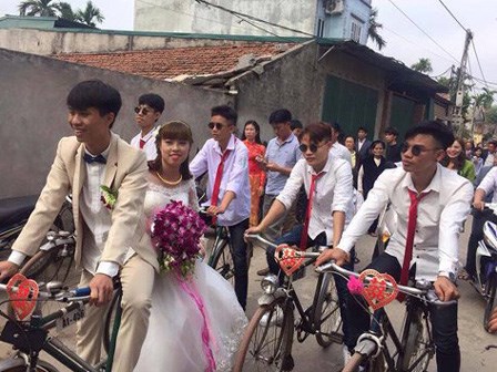 Những màn rước dâu 'có một không hai' khiến dân mạng chú ý