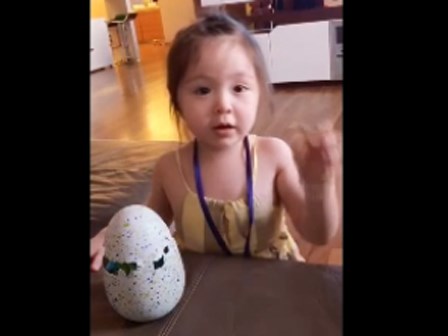 Cadie Mộc Trà ấp úng nói chuyện với mẹ hút 100 ngàn lượt xem