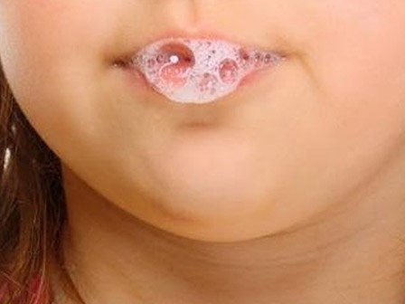 Thấy nước bọt có dấu hiệu này bạn “buộc” phải đi khám gấp