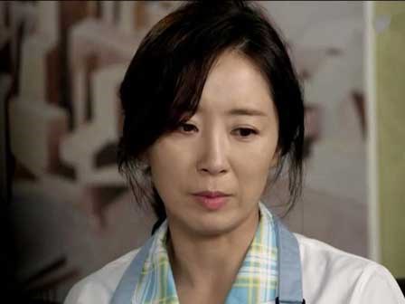 Tôi có nên nói cho con dâu biết bí mật động trời của con trai mình không?