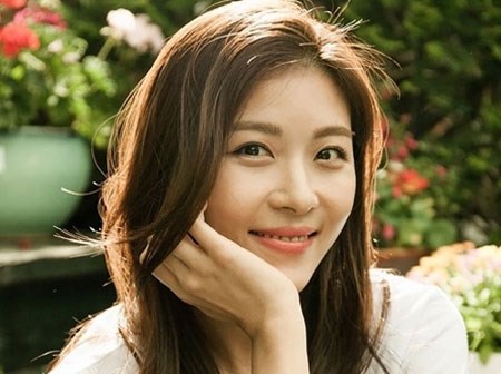 40 tuổi vẫn đẹp như thiếu nữ 20, Ha Ji Won không ngại ngần chia sẻ bí quyết
