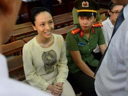 Hoa hậu Phương Nga có