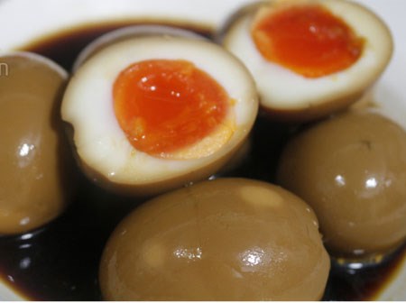 Học người Đài Loan cách làm trứng ngâm nước tương ăn ngon quên sầu