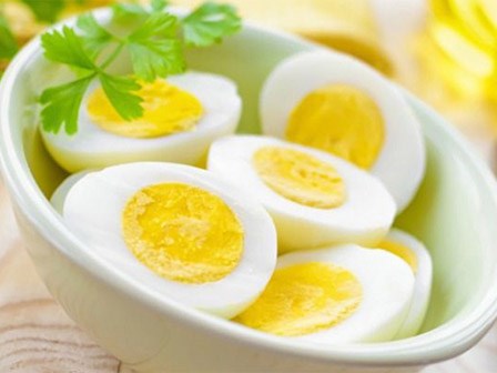 Nếu có dấu hiệu sau đây, tốt nhất nên nói không với trứng