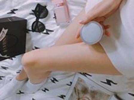 Thiếu nữ Việt rộ trào lưu chụp ảnh khoe đùi thon