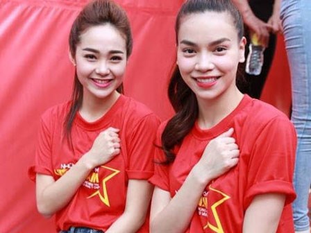 Video: Hà Hồ và Minh Hằng đã từng kết hợp với nhau ăn ý thế này trước scandal chèn ép ở The Face