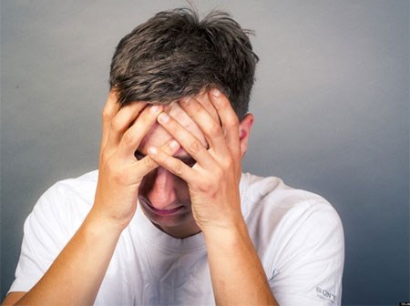 Vợ hí hửng khoe que thử thai hai vạch mà tim tôi thắt lại