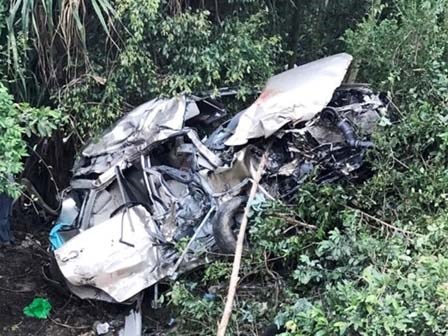 '6 người kẹt trong xe Innova quá thương tâm'