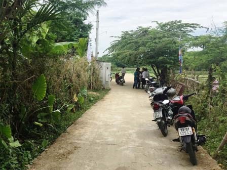 Mẹ chồng cầm dao rượt con dâu trước khi bị xô ngã chết