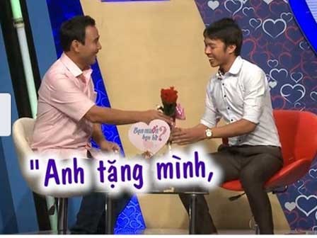 Chàng lính cứu hỏa hài hước, lãng mạn khiến Quyền Linh thích thú