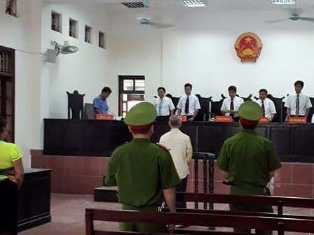 Xâm hại cháu ruột rồi
