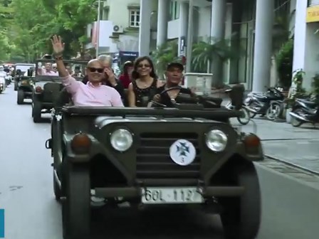 Dàn xe Jeep hội ngộ tại Hà Nội dịp nghỉ lễ