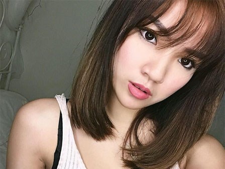 Hot girl 9X nổi tiếng bậc nhất của “quốc đảo sư tử”