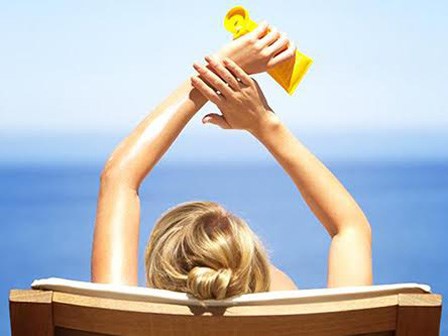 5 sai lầm tai hại khiến da càng thêm đen khi sử dụng kem chống nắng trong mùa hè