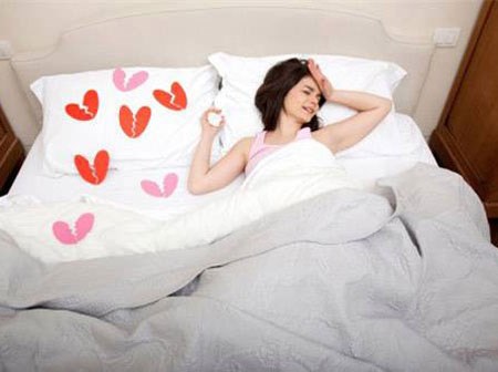 Vợ ơi, nhìn lại em đi, hôi hám bẩn thỉu đến vậy, anh còn có thể yêu bao lâu?