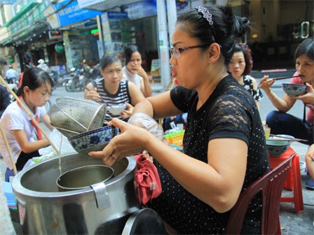 Bí quyết của những hàng ăn doanh thu vài chục triệu/ngày kiểu xôi Yến