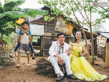 Túp lều lá trên đồi tràm và câu chuyện tình giản dị của hai vợ chồng khuyết tật ở Đồng Nai