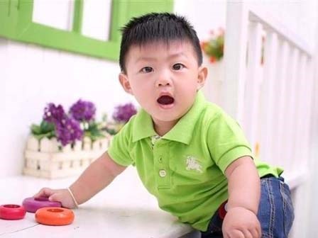 Từ 1/7, đăng ảnh trẻ em trên 7 tuổi lên mạng phải xin phép