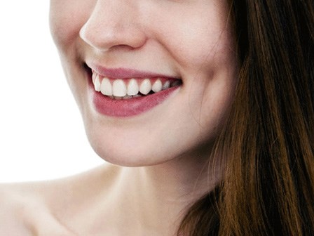 Má lúm đồng tiền xinh xắn, vì sao người có cả đôi kẻ lại không có cái nào?