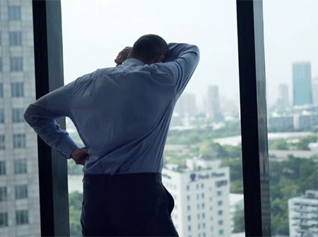 Giám đốc chết lặng vì cú lừa của tay kỹ sư quèn và vợ