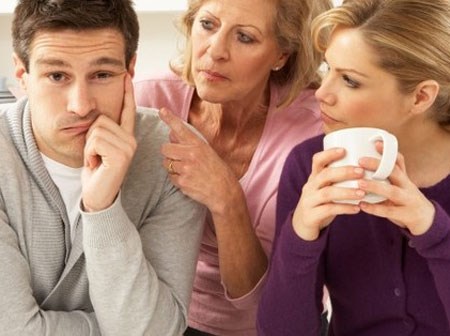 'Điên hết cả đầu' vì sống chung với mẹ vợ