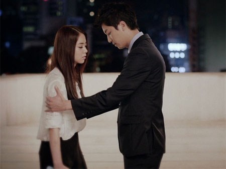 Vài tiếng trước lễ cưới, chú rể vẫn làm một việc không ngờ khiến cô dâu mới chết điếng