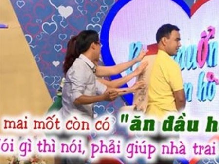 Chàng trai trổ tài viết thư pháp chinh phục cô kế toán dễ thương
