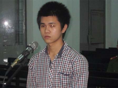Tỏ tình thất bại, hiếp dâm luôn nữ đồng nghiệp sau tiệc sinh nhật