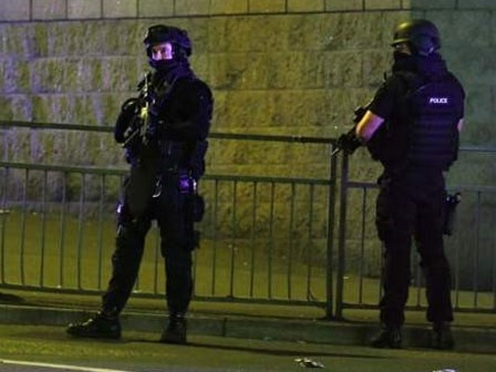 Vụ nổ ở nhà thi đấu Manchester có thể là đánh bom liều chết