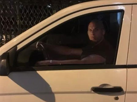 Sự thật ẩn giấu đằng sau chiếc xe khiến mọi cô gái giật mình vào lúc nửa đêm