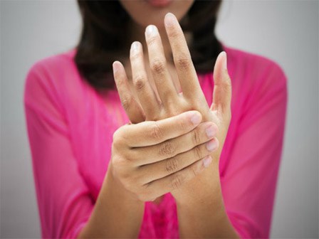 Tê tay chân, tưởng đơn giản mà lại hóa bệnh nguy hiểm