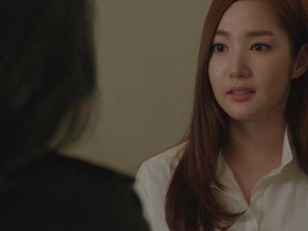 Cô dâu mới bủn rủn chân tay khi phát hiện mưu đồ đen tối của nhà chồng