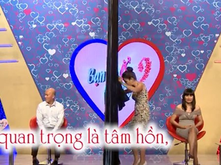 Bạn muốn hẹn hò: Chàng trai đẹp dưới hàng ghế khán giả thu hút dân mạng