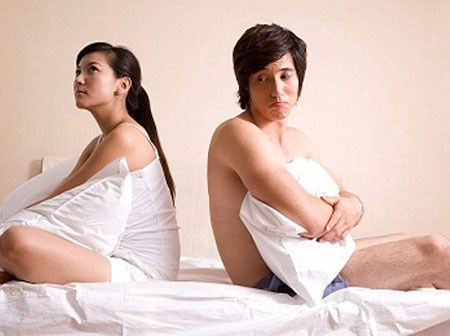 Thời tiết như đổ lửa: Đang lúc thăng hoa, vợ lao ra khỏi giường kêu nóng