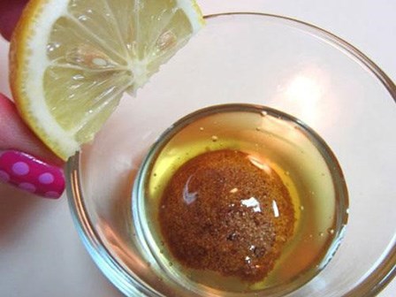 Da trắng bóc, sạch tế bào chết chỉ với 1 muỗng đường nâu