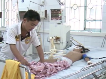 Vụ 4 trẻ ngộ độc sau ăn vải ở Cao Bằng: Thêm 2 trẻ tử vong