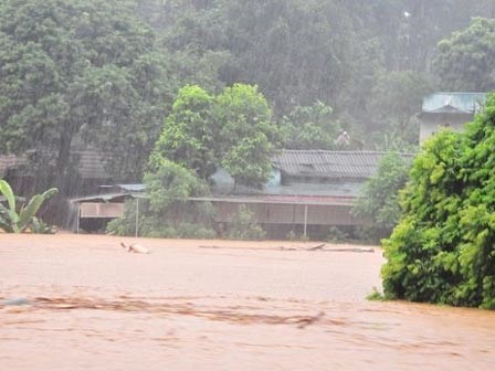 Dự báo thời tiết 17/6: Nguy cơ lũ quét, sạt lở ở nhiều tỉnh