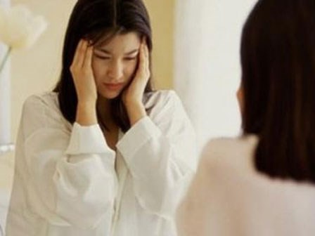 Không sinh được con trai, mẹ chồng cho tôi 2 lựa chọn