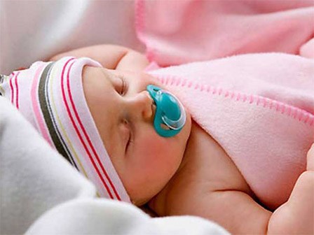 2 thói quen xấu hại trẻ cả đời nhưng nhiều mẹ vẫn