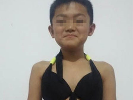 Nhờ bức ảnh hài hước nghìn share trên mạng xã hội, bố mẹ may mắn tìm lại được con trai đi lạc