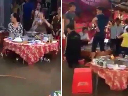 Đám cưới đặc biệt ở Việt Nam: Khách xắn quần, đứng lên ghế để ăn cưới