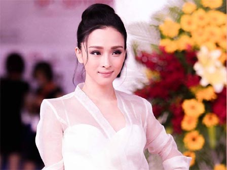 Vụ hoa hậu Phương Nga: bí ẩn Mai Phương và điều tra viên bị tố